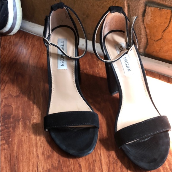 Black heels - Picture 6 of 7